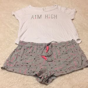 💥Forever 21 Arrow Lounge-Pajama Set!! 💥